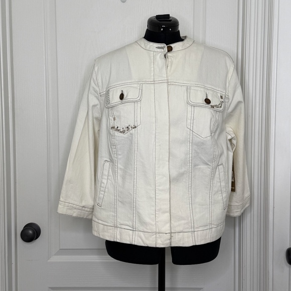 NWT Ave Jeans off White Denim Jacket Size 18-20 Studs Embroidery Patchwork Chic - Picture 1 of 9